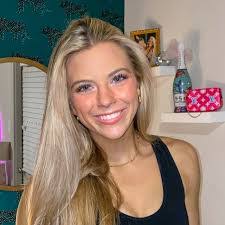 Alicia Odom's Instagram, Twitter & Facebook