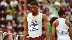 The 4 x 400 meters relay or long relay is an athletics track event in which teams comprise four runners who each complete 400 meters or one lap. Texas A M Sets World Record In Men S 4x400 Finishes Fifth At Ncaa Indoors Texags