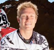 ANDREW KORT SEGNER KARRIEREKONTAKT MED FLY RACING