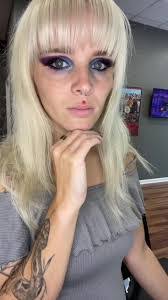 Amanda Woolbright's Instagram, Twitter & Facebook