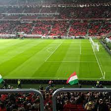 The puskas arena is located just east of central budapest at only a kilometer from budepest keleti central railway station (or 10 minutes walking). Mehr Als 65 000 Sitze Und Sessel Fur Die Neue Puskas Arena Aktuelles