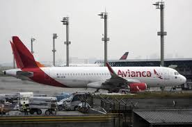 Confira os seus direitos de passageiros e saiba como actuar em casos de cancelamentos de voos ou atrasos das viagens de avião. Cancelamentos Da Avianca Causam Transtornos Em Aeroporto De Sp Noticias R7 Economia