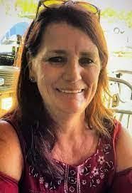 Vicki Smithson's Instagram, Twitter & Facebook