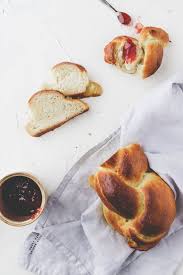 this vegan zopf bread also called swiss braided bread is made with an overnight poolish and therefore extra fluffy it s best rezepte rezeptideen zopf rezept