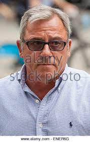 After 22 years, 15 major trophies, and more than 700 appearances, john terry is to finally leave chelsea as perhaps the club's greatest ever legend. Ted Terry 59 Vater Der Fussballer John Terry Kommt Am Hof In London Der Rassisch Schwerer Korperverletzung Angeklagt Stockfotografie Alamy