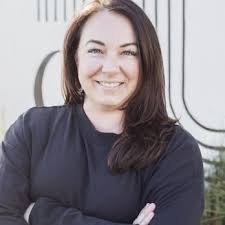 Audrey Burns's Instagram, Twitter & Facebook