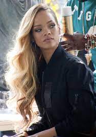 Rihanna saved her most dramatic hair makeover of 2016 for last. Capital Xtra On Twitter Rihanna With Blonde Hair A Whole Concept