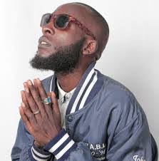 Tina Awe's Instagram, Twitter & Facebook