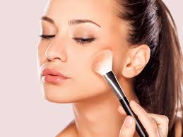 Cách Trang Điểm Cho Da Dầu Không Bị Bóng Nhờn Và Lâu Trôi