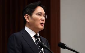 지금 스승님께서 이재용씨는 스승을 만나야 된다고 하셨는데, 제가 보기에는 주위에 이재용씨를 이끄는 분도 없는 것. ì‚¼ì„±ì „ìž ì´ìž¬ìš© ì‚¬ê³¼ë¬¸ ëª» ì§€í‚¬ ì–˜ê¸°ê°€ ì „í˜€ ì—†ë‹¤ ì´ˆì´ìŠ¤ê²½ì œ