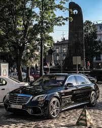 New Mercedes Benz S63 Amg W222 Swipe Mercedes Benz Maybach Mercedes Benz Cars Mercedes Car