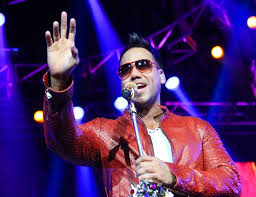 Bachata Star Fills 5 Planes With Aid For Hurricane Quake Victims