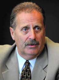 Mayor criticized for former prosecutor Michael Waller's presence