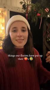 I found this trend too funny 🤣🤣🤣 hence me giggling the whole time, told  them to tell me their fave wreath making supplies 🤣🤣🤣 L x