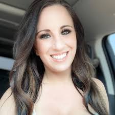 Chrystal Warren's Instagram, Twitter & Facebook