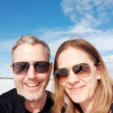 Dumb question: when casting spells, is there any way to have it  continuously selected or do you have to keep selecting it to cast the spell  every time? It's been since 2008ish