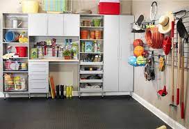 ארגון מחדש כך המחסן שלכם לא ייראה כמו מחסן Garage Wall Organizer Bathroom Furniture Uk Building Garage Shelves