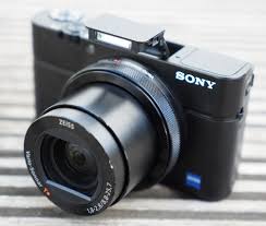 It retains the same pixel count as its predecessor, at 20.1 million, but a new stacked exmor rs design sees a dram memory chip attached to the. Sony Cyber Shot Dsc Rx100 Mark Iv Review Ephotozine