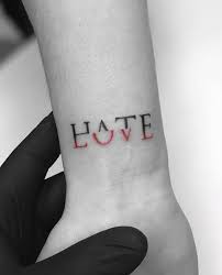 Tatouage Amour Haine Petit Tatouage Tatouage Style Tatouage