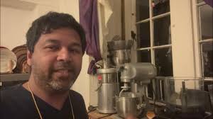 Hobart N50 Mixer helps Dee Make Baguettes for Sunday Lunch!