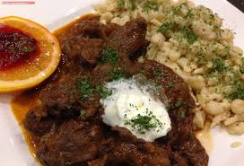 Hirschgulasch Lebensmittel Essen Gulasch Winterrezepte