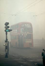 In 1952 the use of coal combined with cold weather and windless conditions formed a deadly smog cover over the city of london, england. Within 5 Days In 1952 London Smog Killed 4 000 People Historical London London History London Photos