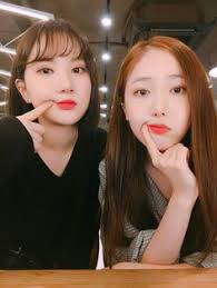 eunha dan friend
