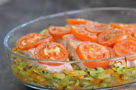 Pave De Saumon Sur Lit De Legumes Recette Poisson Au Four Recette Saumon Au Four Recette Pave De Saumon