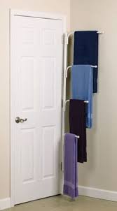 Pick one with storage drawers rather than a cabinet because it's easier to reach everything quickly. H7ynugxz 22num