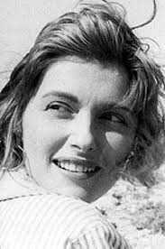 الفنان فهد بلان و زوجته الفنانة مريم فخر الدين عام 1968 المطرب فهد بلان هو الزوج رقم 3 في قائمة أزواج الفنانة مريم فخر الدين فقد ارتبط معا بقصة حب قوية واقتناع من الطرفين ومن خلال هذه المشاعر. Ù…Ø±ÙŠÙ… ÙØ®Ø± Ø§Ù„Ø¯ÙŠÙ† ØªØ²ÙˆØ¬Øª ÙÙ‡Ø¯ Ø¨Ù„Ø§Ù† ÙˆØ¹Ø´Ù†Ø§ ÙÙŠ Ø´Ù‚ØªÙŠÙ† Ù…Ø®ØªÙ„ÙØªÙŠÙ† Ø¨ÙˆØ³Ø·Ø©