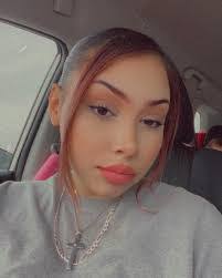 Jessica Bruton's Instagram, Twitter & Facebook