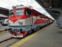 Contestații în justiție, statutul personalului feroviar și calea ferată de otopeni. Presedintele Iohannis A Trimis Parlamentului Spre Reexaminare Legea Statutul Personalului Feroviar Care Sunt ObiecÈ›iile Hotnews Mobile