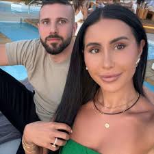 Are their any personal trainers in the group that can work with someone who  wants/needs to lose a lot of weight like 30-40kg. Can anyone recommend  someone?