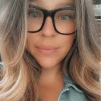 Heather Gresham's Instagram, Twitter & Facebook