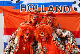 Wij hebben dit oer grote oranje blauw holland sjaal met de nederlandse leeuw. Oranje Supporters Oranje Holland Duitsland