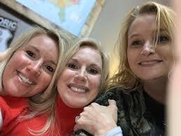 Gayle Potts's Instagram, Twitter & Facebook