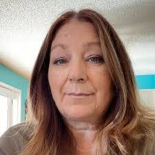 Jerri Hunter's Instagram, Twitter & Facebook