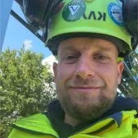 30+ "Ben Hoyer" profiles