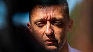 Európa minden országában hagyományos munkarendben kezdődött az oktatás. Rogan Barbara Es Csaladja Meg Akarta Venni A Foldbirtokot De A Kormanyhivatal Megtagadta A Szerzodes Bejegyzeset 24 Hu