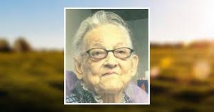 Jewel Singleton's Instagram, Twitter & Facebook