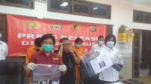 Eko kuntadhi dipertimbangkan untuk diproses hukum, terkait donasi uah untuk palestina. Kumpulan Berita Penistaan Agama Sebut Hanya Orang Bodoh Rayakan Nyepi Pemuda Ini Ngaku Sakit Hati