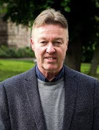 Robert Holdcroft's Instagram, Twitter & Facebook