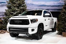 Explore tundra features like towing capacity, standard safety features, and more. 2020 Toyota Tundra Gets Light Refresh And Upgrades Pickuptrucks Com News