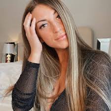 Evie Anderson (@evieanderson789) • Threads, Say more