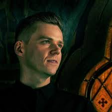 Eric Nolan's Instagram, Twitter & Facebook