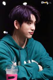If you like the idea of easing into black and purple hair but want something that lasts a bit longer than one shampoo, consider giving black hair with purple tips a try. Jinyoung In Dark Purple Hair V Daphne V Lisugh Got7 Amino