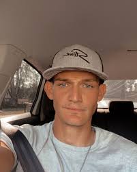 Joey Weiss (@joey_weiss_) • Instagram photos and videos