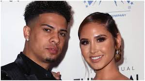 Austin mcbroom speaks on his fight with bryce hall at the youtube vs. Austin Mcbroom Catherine Paiz 5 Fast Facts To Know Heavy Com