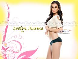 Evelyn sharma is a supermodel and actress who made her screen debut with turn left (2006) in english and sydney with love (2012) in hindi. Evelyn Sharma Hq Wallpapers Evelyn Sharma Wallpapers 10550 Oneindia Wallpapers