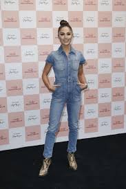 Hier erzähle ich dir ein wenig von meinem leben und meiner arbeit. Nazan Eckes Seen At Triumph Launch Event In Berlin Gotceleb